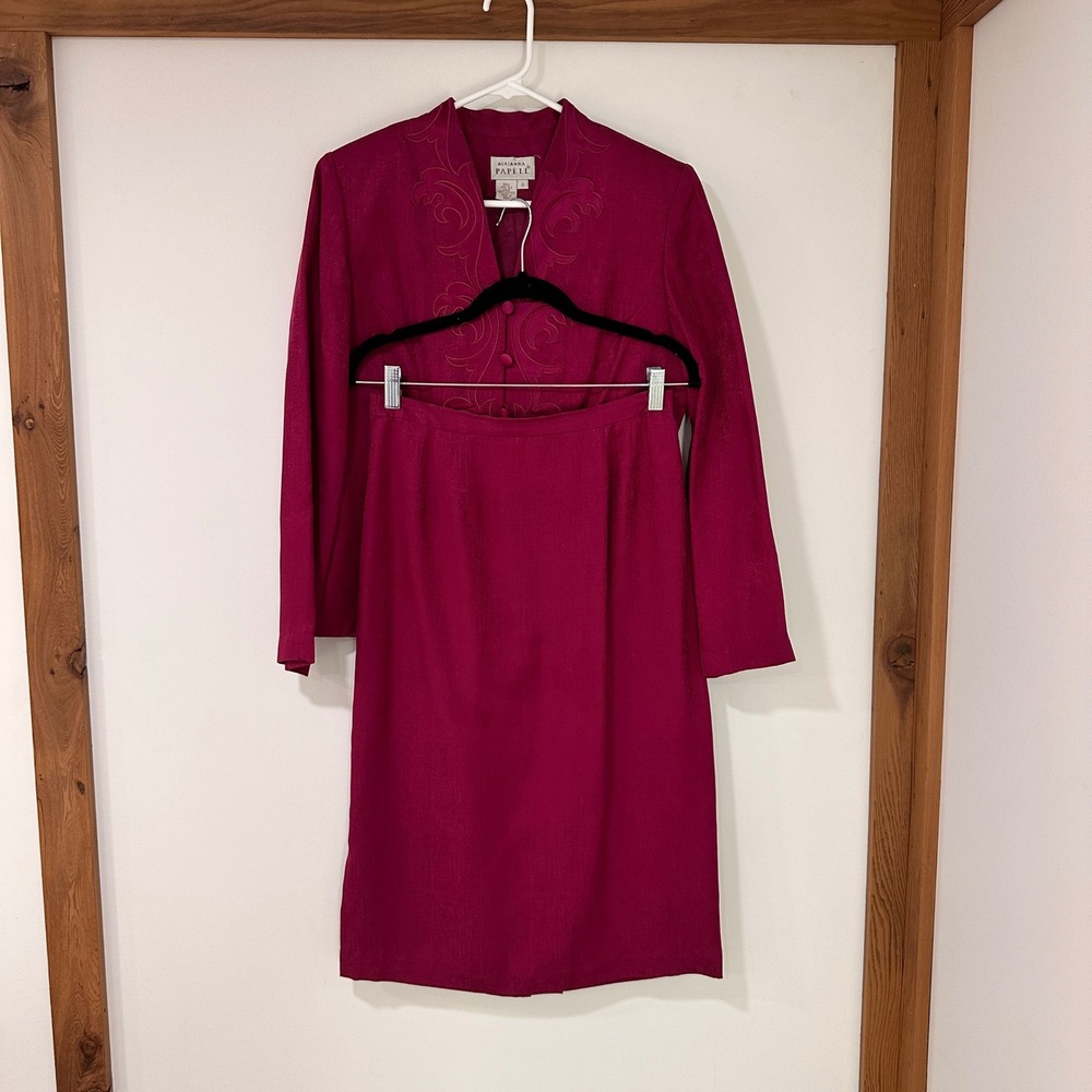 Vintage Adrianna Papell 100% Silk Skirt Suit Women 8 Magenta Embroidered Office